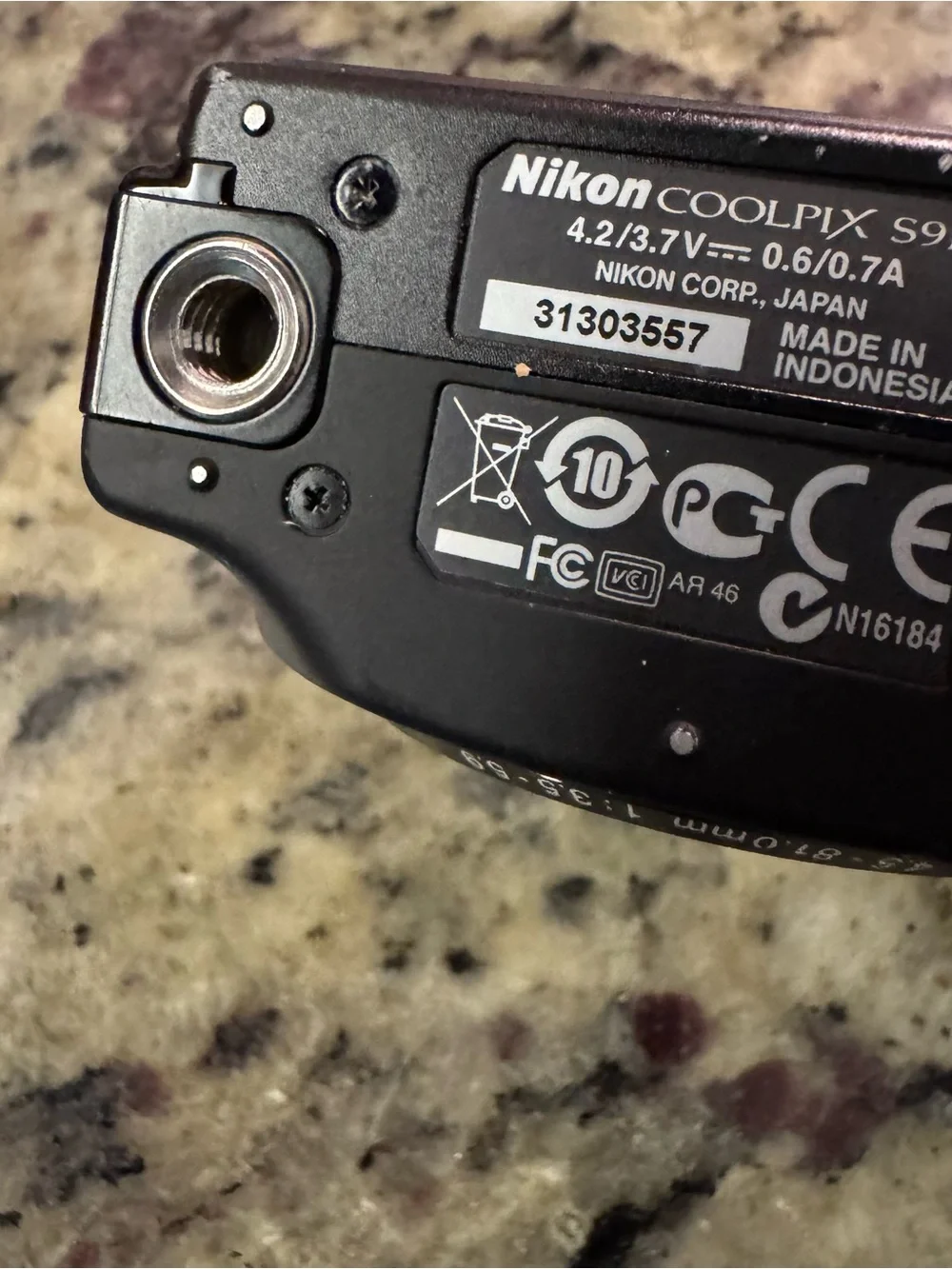 Nikon COOLPIX Compact Digital Camera S9100